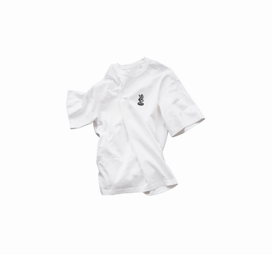 Rabbit embroidered tee